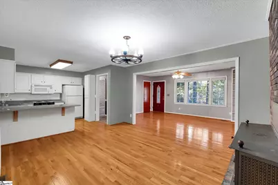 305 Greenbriar Drive, Liberty, SC 29657 - Photo 9