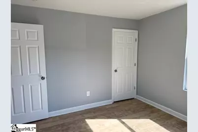 8 Bradley Street, Greenville, SC 29611 - Photo 7