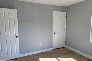 8 Bradley St, Greenville, SC 29611 - Photo 7