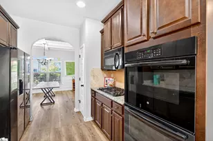 207 E Deer Dr, Greenville, SC 29611 - Photo 9