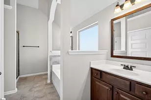 207 E Deer Dr, Greenville, SC 29611 - Photo 17