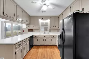 102 Westwood Cir, Pickens, SC 29671 - Photo 13