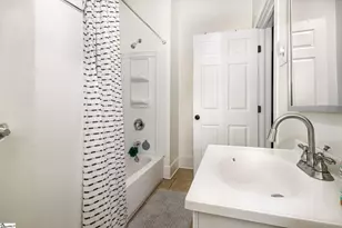 104 Perry Rd, Greenville, SC 29609 - Photo 23