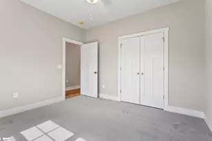 16 N Georgia Ave, Greenville, SC 29611 - Photo 9