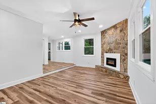 105 S Estate Dr, Greenville, SC 29605 - Photo 15