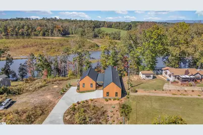 562 Club Drive, Greenville, SC 29611 - Photo 3