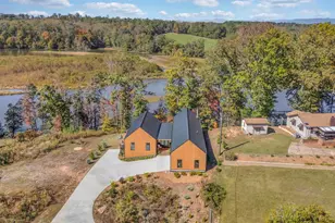 562 Club Dr, Greenville, SC 29611 - Photo 3