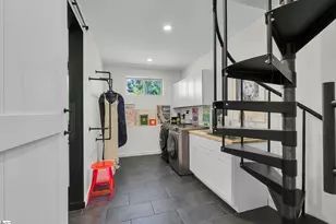 562 Club Dr, Greenville, SC 29611 - Photo 15