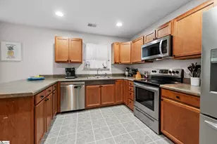 107 Kingscreek Dr, Greer, SC 29650 - Photo 5