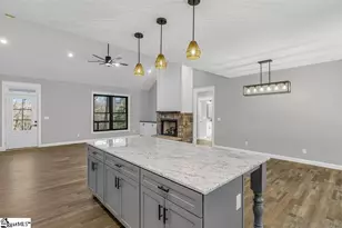 107 Bentwood Ln, Pickens, SC 29671 - Photo 7