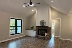 107 Bentwood Ln, Pickens, SC 29671 - Photo 3