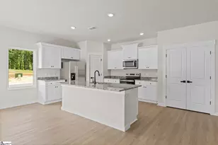 1204 Crested Iris St, Moore, SC 29369 - Photo 5