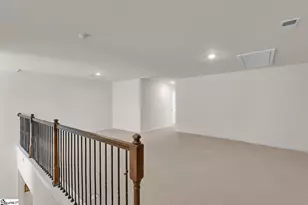 325 Cub Ct, Greenville, SC 29609 - Photo 9