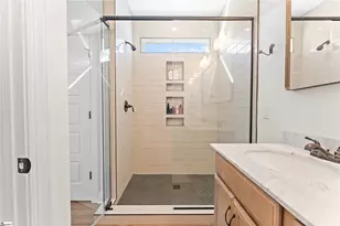 5A Hall Rd, Greenville, SC 29609 - Photo 23