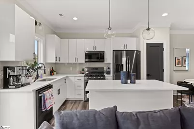 136 Park Avenue, Greer, SC 29651 - Photo 9