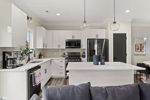 136 Park Ave, Greer, SC 29651 - Photo 9