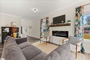 136 Park Ave, Greer, SC 29651 - Photo 5