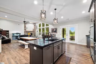 814 Campobello-Gramling School Rd, Campobello, SC 29322 - Photo 15