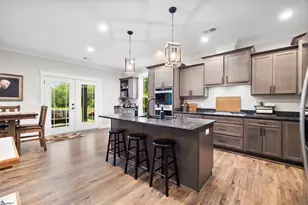 814 Campobello-Gramling School Rd, Campobello, SC 29322 - Photo 13