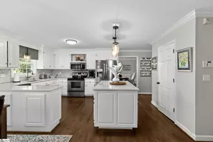 306 Deepwood Dr, Greer, SC 29651 - Photo 9