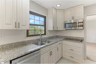 2 Pilgrims Point Road, Greenville, SC 29615 - Photo 15