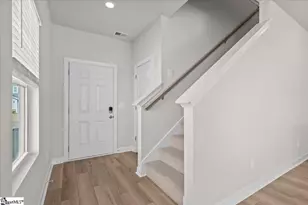 687 Cozy Blf Rd, Spartanburg, SC 29301 - Photo 3