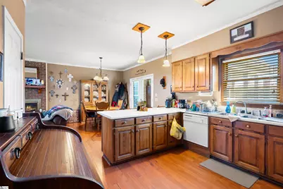 210 Graystone Road, Jonesville, SC 29353 - Photo 9