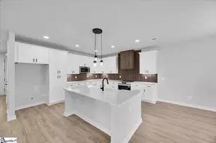 35 Gentry St, Greenville, SC 29611 - Photo 7