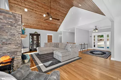 709 Keowee Bay Circle, Salem, SC 29676 - Photo 5