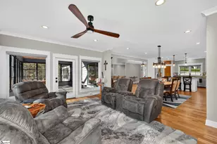 709 Keowee Bay Cir, Salem, SC 29676 - Photo 9