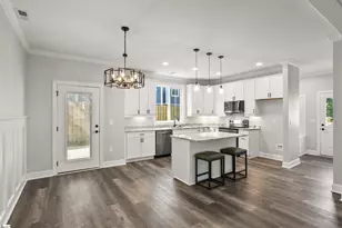 401 Old Augusta Rd, Greenville, SC 29605 - Photo 9