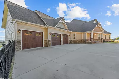 19 Tropicana Court, Greenville, SC 29609 - Photo 3