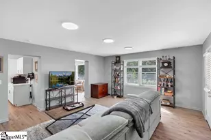 2024 Corinth Dr, Seneca, SC 29672 - Photo 9