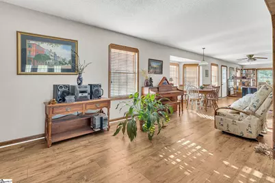 1071 Little Mountain Road, Wellford, SC 29385 - Photo 13