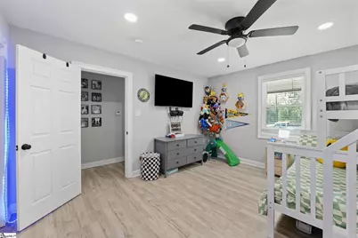 127 E Victoria Road, Spartanburg, SC 29301 - Photo 25