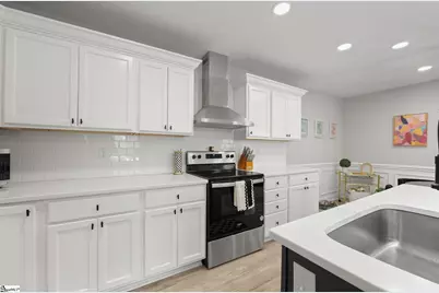 127 E Victoria Road, Spartanburg, SC 29301 - Photo 13