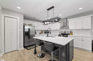 127 E Victoria Rd, Spartanburg, SC 29301 - Photo 11