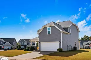 409 Merkel Dr, Greer, SC 29651 - Photo 3