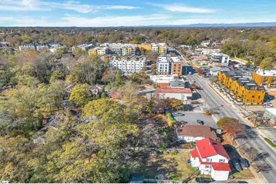206 E Stone Avenue, Greenville, SC 29609 - Photo 17
