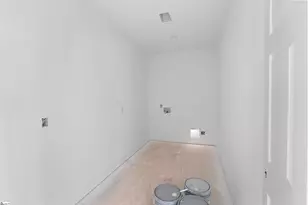 105 Bailey St, Anderson, SC 29621 - Photo 9