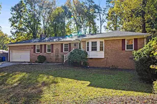 605 W Lee Rd, Taylors, SC 29687 - Photo 1