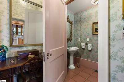 780 W Main Street, Laurens, SC 29360 - Photo 27