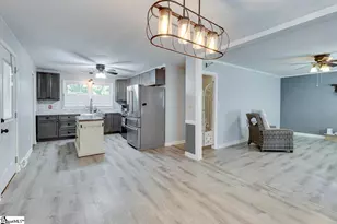 118 Iris Dr, Easley, SC 29642 - Photo 11