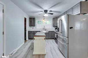 118 Iris Dr, Easley, SC 29642 - Photo 13