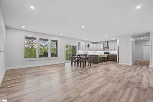 308 Pineridge Dr, Spartanburg, SC 29303 - Photo 9