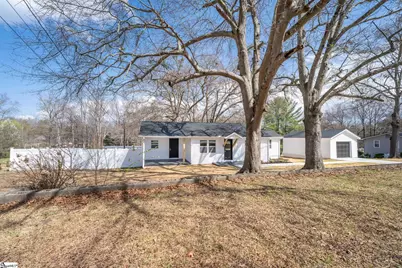 509 S Bomar Avenue, Landrum, SC 29356 - Photo 1