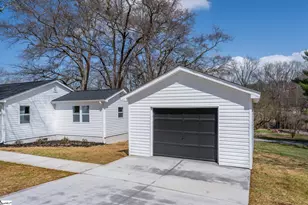 509 S Bomar Ave, Landrum, SC 29356 - Photo 3