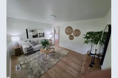 509 S Bomar Avenue, Landrum, SC 29356 - Photo 7