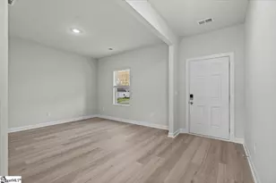 581 Cozy Blf Rd, Spartanburg, SC 29301 - Photo 3