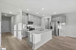 581 Cozy Blf Rd, Spartanburg, SC 29301 - Photo 7